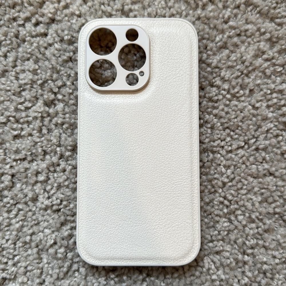 Brand New iPhone 14 Pro Case - Picture 2 of 4